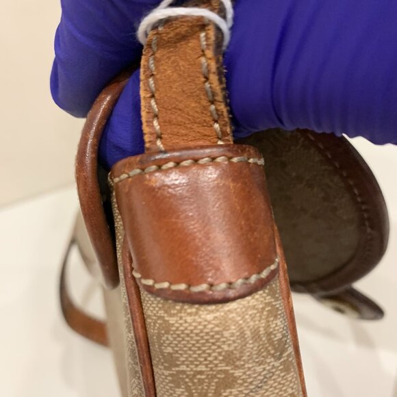 Celine Beige Triomphe Shoulder Bag Sku#84787 (Gently used,strap surface crack) - Picture 11 of 11